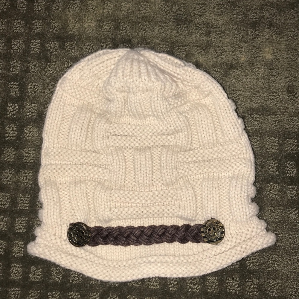 cream beanie
